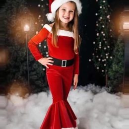 Combinaison mère Noël avec son bonnet