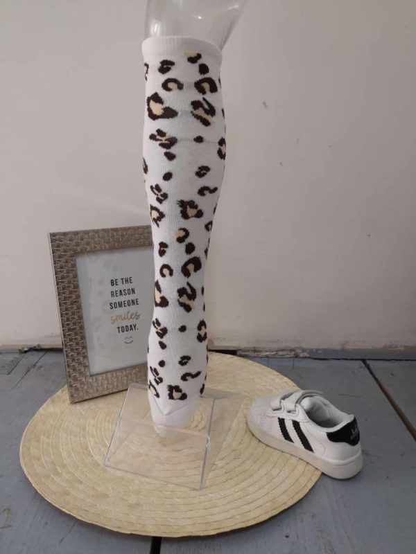 Chaussette haute print léopard 3 à 8 ans – Image 3