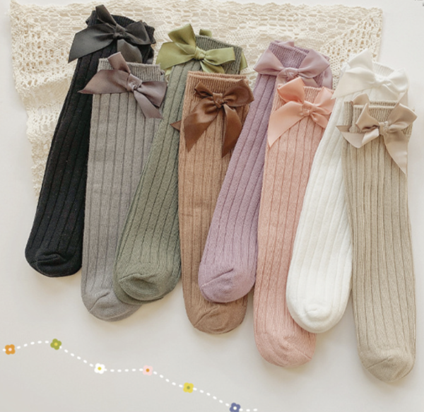 Chaussettes côtelées petits noeuds taille unique 3 à 10 ans – Image 5