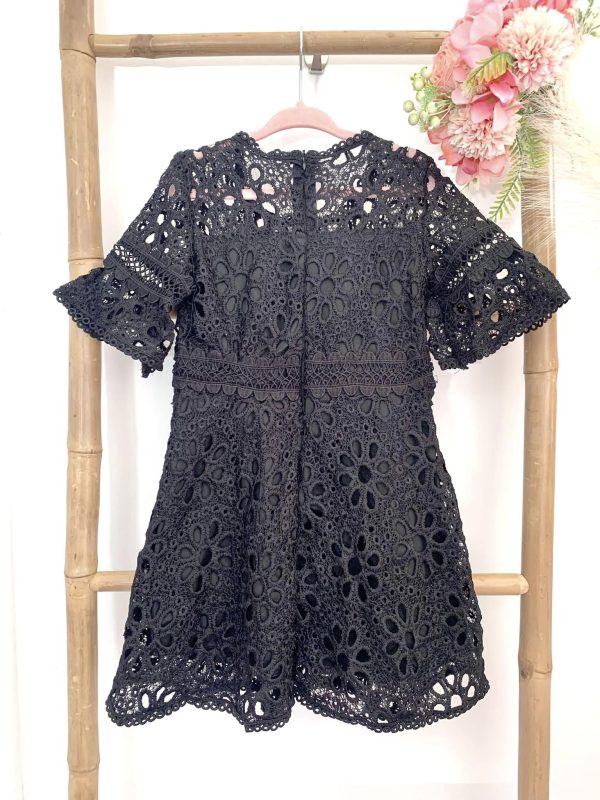 Robe dentelle demie manche noire – Image 2