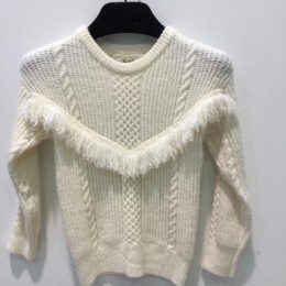 Pull à frangettes